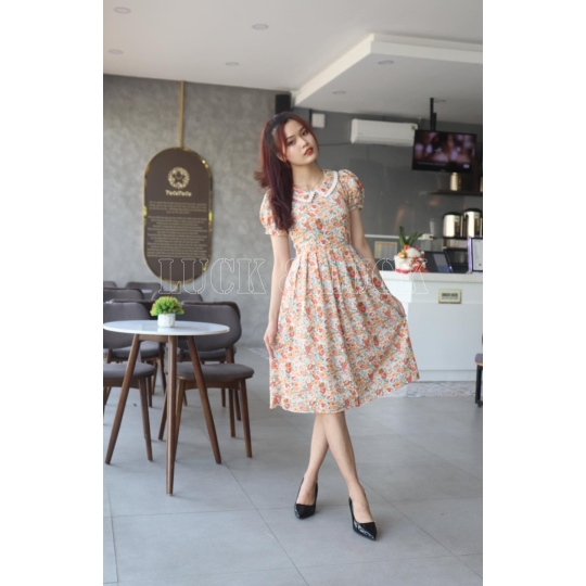 Đầm xoè hoa nhí dễ thương