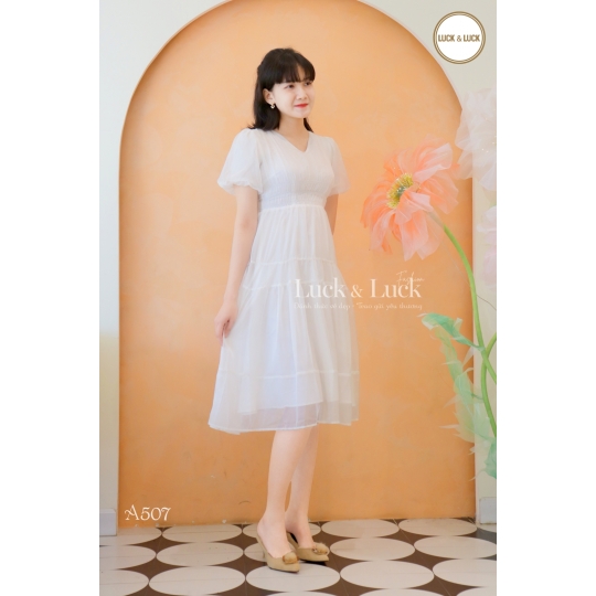 ĐẦM CỔ V TAY BÍ DÚN NGỰC