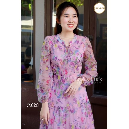 Đầm voan tay dài no co