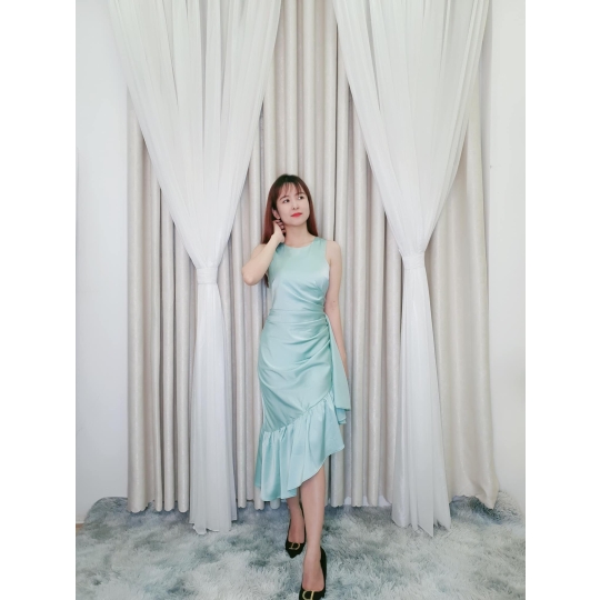 ĐẦM ÔM CHÉO 