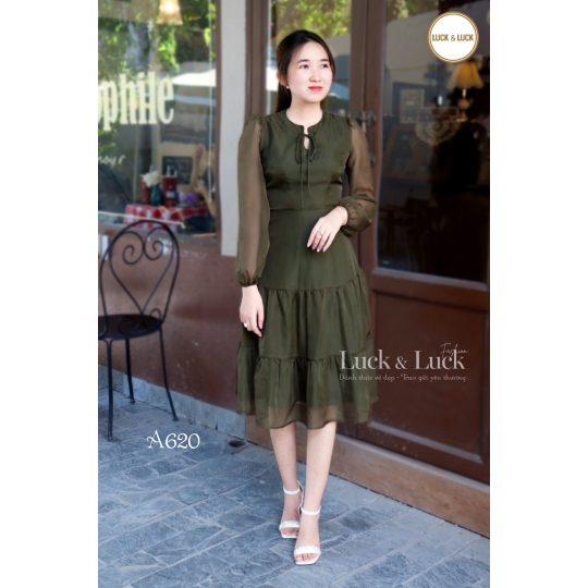 Đầm voan tay dài no co