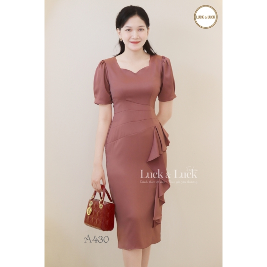 Đầm body công sở