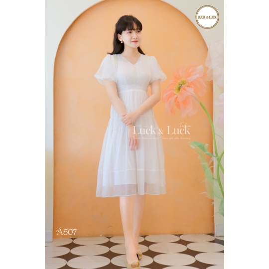 ĐẦM CỔ V TAY BÍ DÚN NGỰC