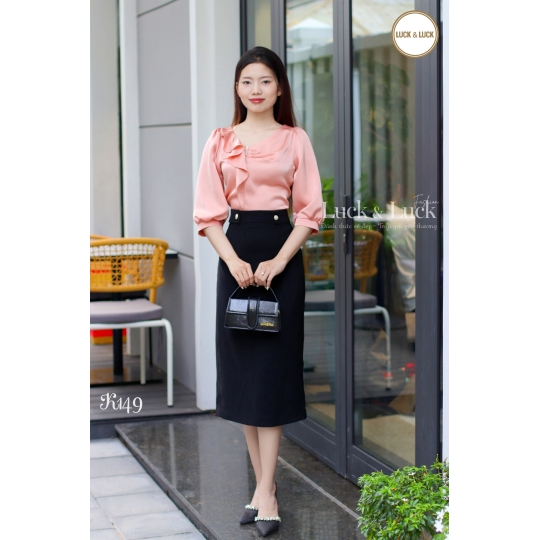 Áo lụa bèo cổ kết ngọc trai - Màu Hồng