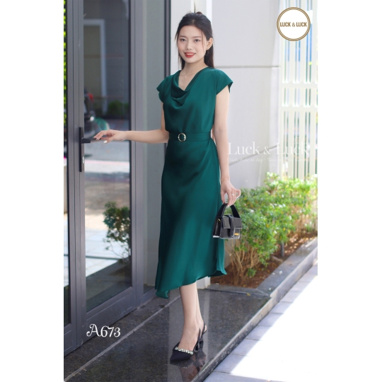 Đầm lụa cổ đổ kèm thắt lưng - Màu Xanh Ve Chai