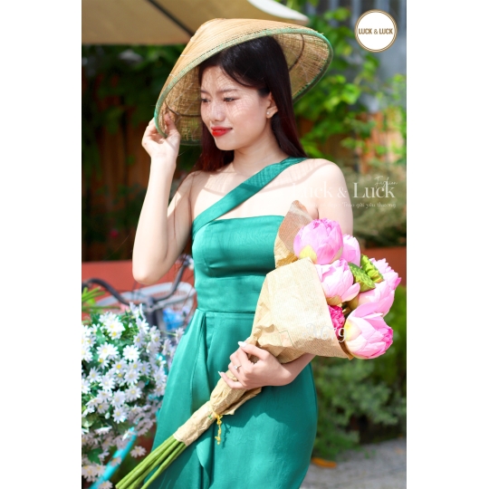 Đầm lụa chéo vai màu Xanh