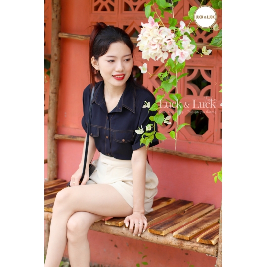 Áo sơ mi túi trước - Màu Đen