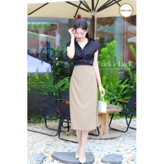 Sơ mi lụa xoắn ngực màu Xanh Dương Đậm