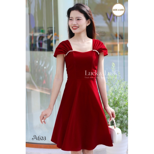 Đầm nhung kết ngọc trai - Màu Đỏ