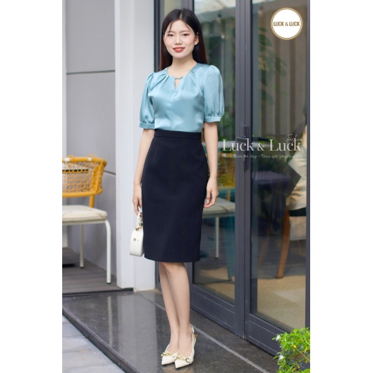 Áo lụa ngắn tay cổ v - Màu Xanh