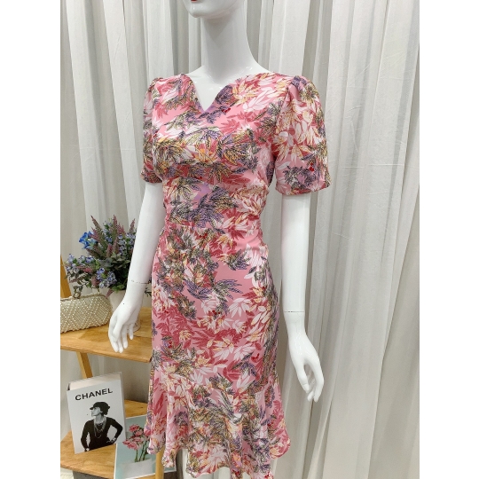 Đầm body đuôi cá