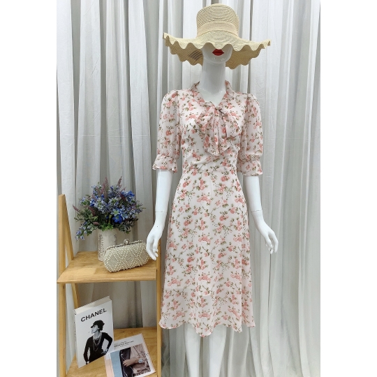 Đầm xoè tay lỡ cột nơ cổ