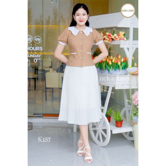 Áo sơ mi phối cổ 