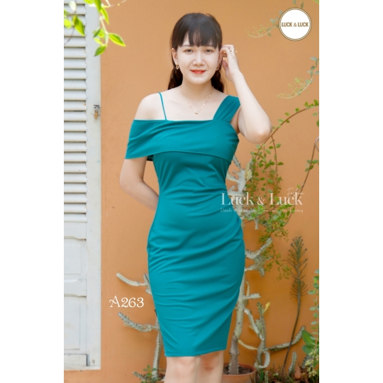 Đầm body dự tiệc trễ vai 2 dây