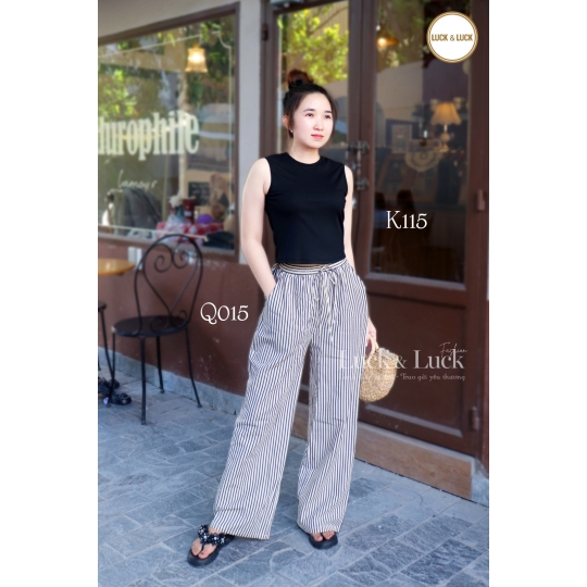 Set áo thun và quần suông rộng