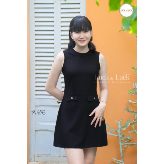 Đầm form A 2 túi trước - Màu Đen