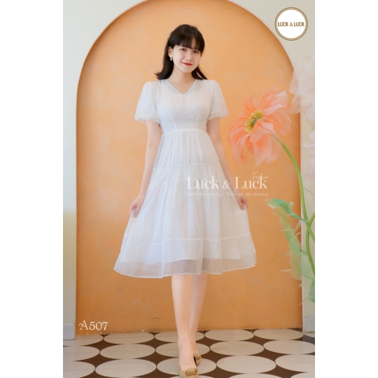 ĐẦM CỔ V TAY BÍ DÚN NGỰC