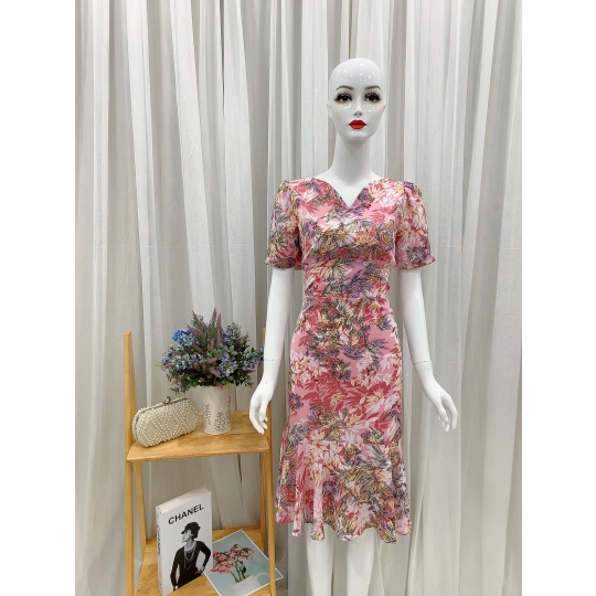 Đầm body đuôi cá
