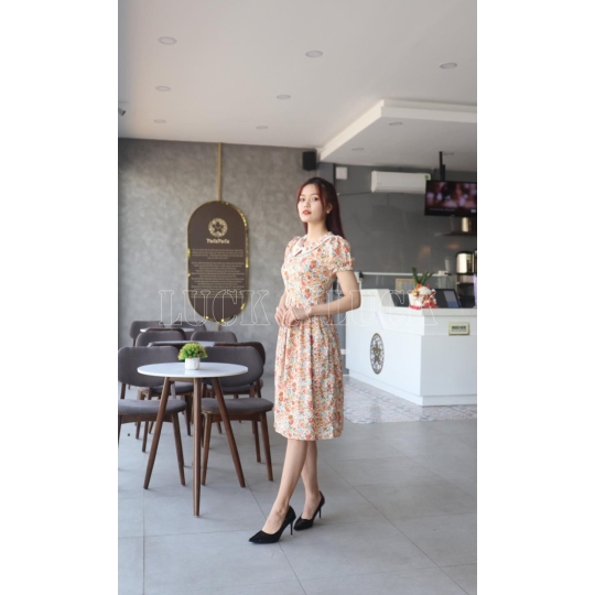 Đầm xoè hoa nhí dễ thương