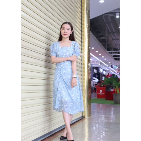 Đầm hoa cổ vuông rút bụng