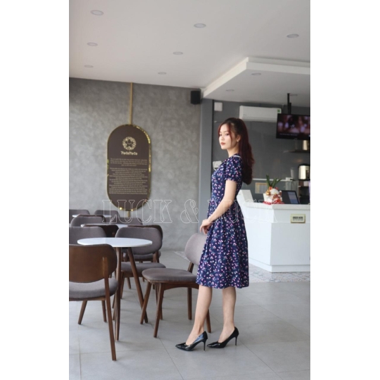 Đầm xoè hoa nhí dễ thương